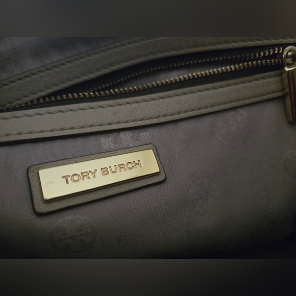 Tory Burch Tan Pebbled Leather Expandable Side Zip Tote - Picture 15 of 16